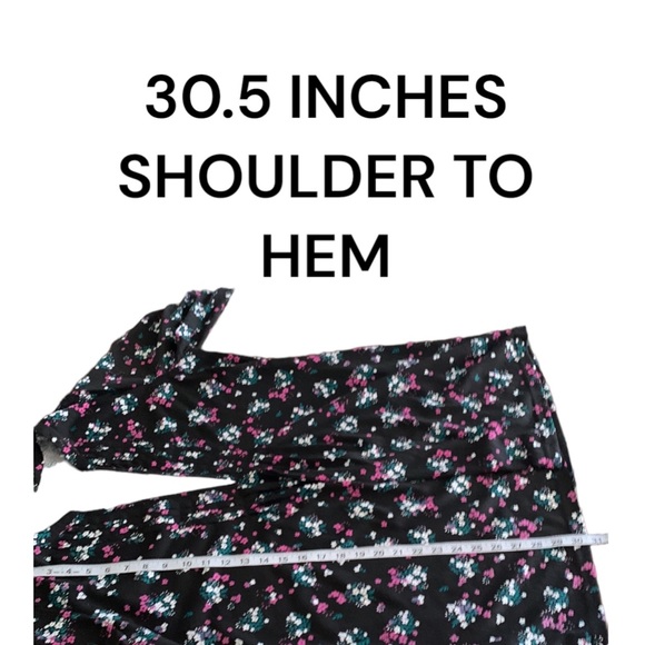 Woman’s Tunic Tops Size M - Picture 3 of 12